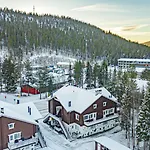Alpine Ski-in Ski-out, Center By Aavalevi Apartamento *