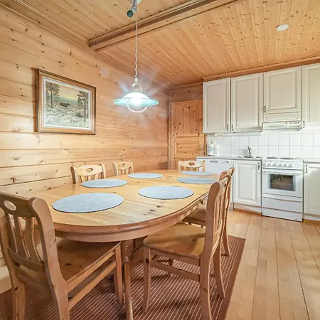 Huoneisto Alpine By Aavalevi Holidays, Ski-in Ski-out, Center Levi