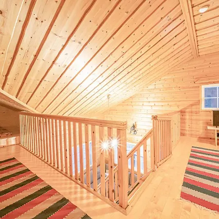 Alpine By Aavalevi Holidays, Ski-in Ski-out, Center *