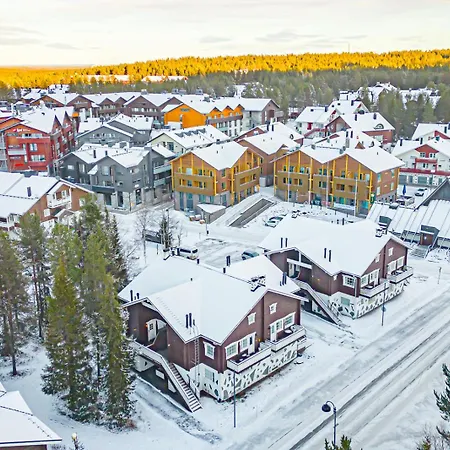 Alpine By Aavalevi Holidays, Ski-in Ski-out, Center
